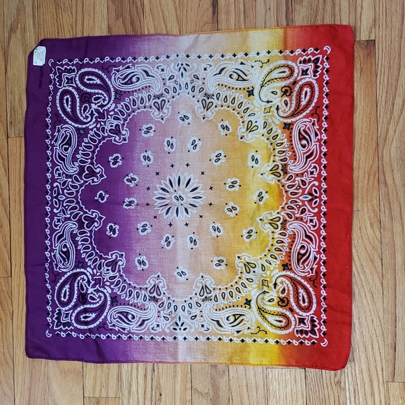 2 for $5 🚀Ombre sunset stripe cotton square scarf - Picture 4 of 4